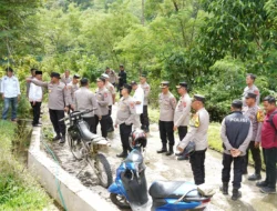 Maksimalkan Layanan di Wilayah Terpencil, Kapolda Sulbar Serahkan Kendaraan Operasional untuk Polsek Pana