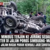 Miris! Minibus Terjun ke Jurang Sedalam 30 Meter di Jalan Poros Simbuang–Mappak, Kondisi Jalan Rusak Parah Kembali Jadi Sorotan