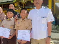 KEPALA DESA ABBANUANGE HADIRI PEMBAGIAN RAPOR DI SDN 131 SALENG, TEKANKAN PENTINGNYA SINERGI PENDIDIKAN