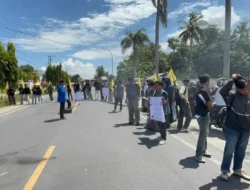 Ratusan Mahasiswa PMII Polman Gelar Aksi di DPRD, Soroti Transparansi Pemerintah dan Pelayanan Publik
