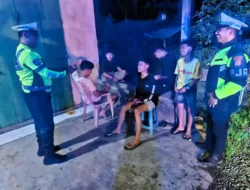 Kedekatan Polantas Polda Sulbar dengan Masyarakat, Jadikan Suasana Malam Hari Lebih Nyaman dan Aman