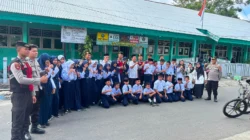 Patroli Bersepeda Polres Majene Hadirkan Rasa Aman, Sambangi Sekolah dan Warga untuk Perkuat Kamtibmas