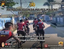 Patroli Bersepeda Polres Majene Sambangi Sekolah, Tanamkan Budaya Tertib Lalu Lintas dan Cegah Kenakalan Remaja