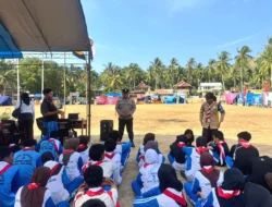 Satuan Binmas Polres Majene Sambangi Peserta Kemah Blok SMAN 3, Tekankan Jaga Kesehatan dan Keselamatan Selama Kegiatan
