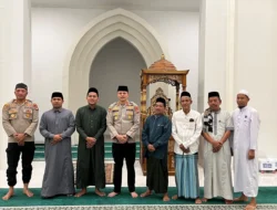 Subuh Keliling: Kapolresta Mamuju Sapa Warga Usai Ibadah, Bangun Kepercayaan dari Hati ke Hati