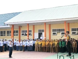 Kapolsek Banggae Tanamkan Kesadaran Hukum kepada Pelajar SMKN 2 Majene Lewat Polisi Peduli Pendidikan