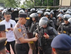 Siap Mengawal Aspirasi dan Tangani Karhutla, Kapolda Sulbar Cek Langsung Kesiapan Personel dan Sarpras 