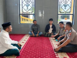 Sambang Keagamaan di Masjid Nurul Hidayah, Sat Binmas Polres Majene Ajak Jamaah Waspadai Judi Daring dan Penipuan Digital
