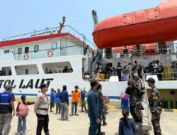 Sat Polair Polres Majene Perketat Pengamanan Bongkar Muat KM Sabuk Nusantara 93, Pastikan Seluruh Penumpang Aman