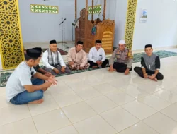 Polisi Bersama Masyarakat, Bhabinkamtibmas Polsek Banggae Rangkul Jamaah untuk Jaga Majene Tetap Kondusif
