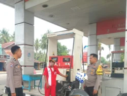 Patroli Pagi Yang Kondusif, Polsek Malunda Sasar SPBU dan Pusat Perbelanjaan Ramai Pengunjung