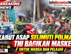 Kabut Asap Selimuti Polman, TNI Bagikan Masker untuk Warga dan Pelajar